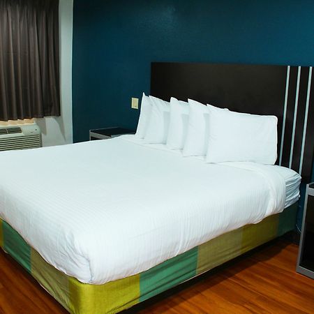 Stay Express Inn Dallas - Fair Park / Downtown (Adults Only) Exterior photo